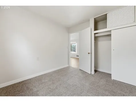 8011 N Clarendon Avenue Portland OR 97203