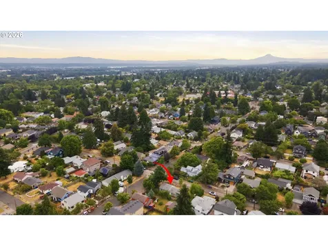 8011 N Clarendon Avenue Portland OR 97203