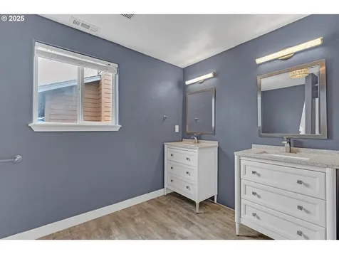 16802 SE 18th Street Vancouver WA 98683