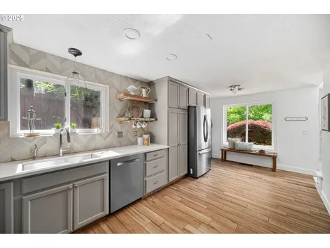 1942 Wagtail Court NW Salem OR 97304