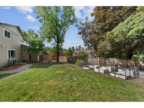 1942 Wagtail Court NW Salem OR 97304