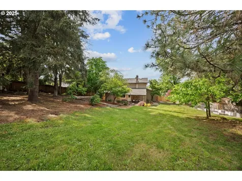 1942 Wagtail Court NW Salem OR 97304
