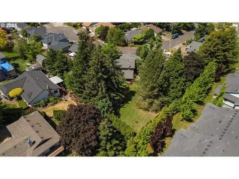 1942 Wagtail Court NW Salem OR 97304