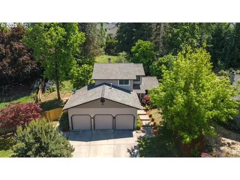 1942 Wagtail Court NW Salem OR 97304