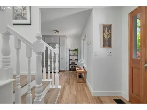 1942 Wagtail Court NW Salem OR 97304