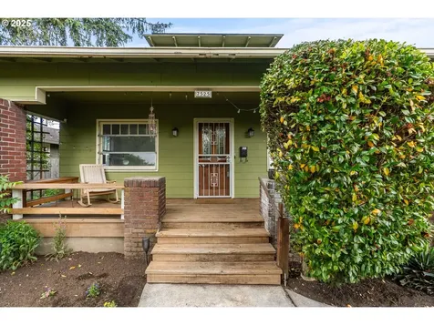 7525 N Albina Avenue Portland OR 97217