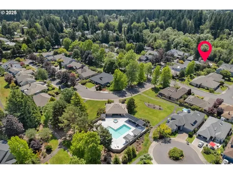 6515 SW Chelsea Place Portland OR 97223
