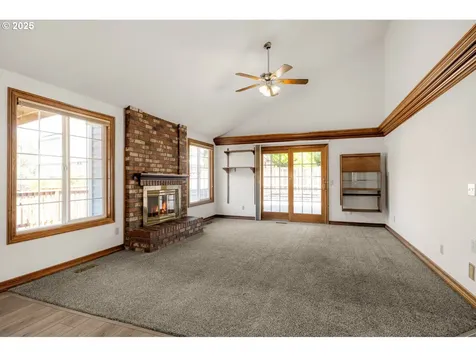 6515 SW Chelsea Place Portland OR 97223