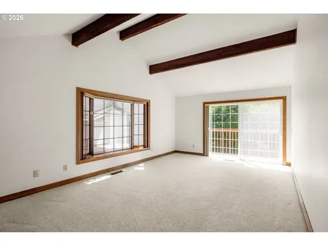 6515 SW Chelsea Place Portland OR 97223