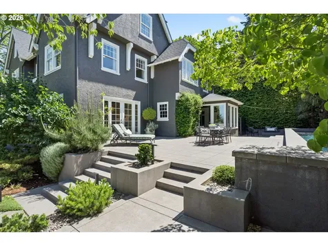 1808 SW Laurel Street Portland OR 97201