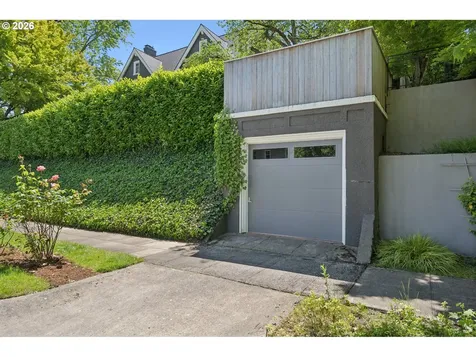 1808 SW Laurel Street Portland OR 97201
