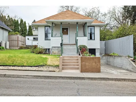 512 W 12th Street The Dalles OR 97058