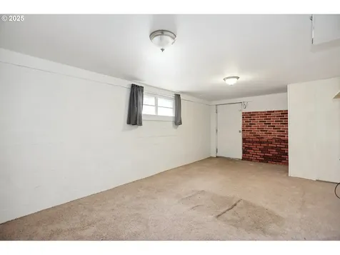 512 W 12th Street The Dalles OR 97058