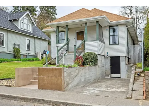 512 W 12th Street The Dalles OR 97058