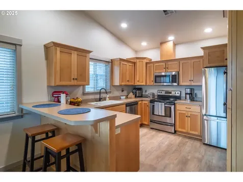 1858 NE Sunset Street Roseburg OR 97470
