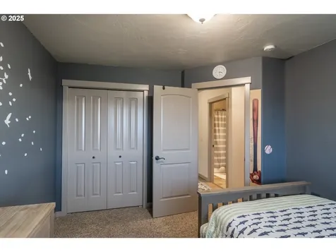1858 NE Sunset Street Roseburg OR 97470