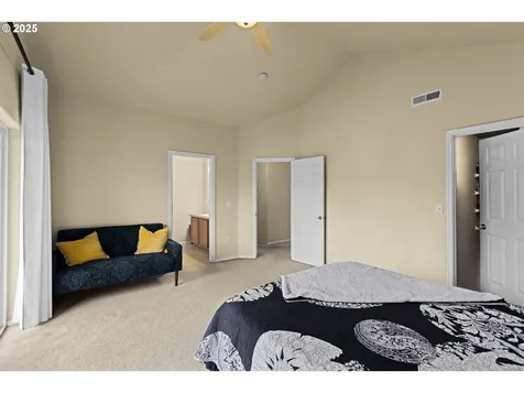 11212 SE Insley Street Portland OR 97266