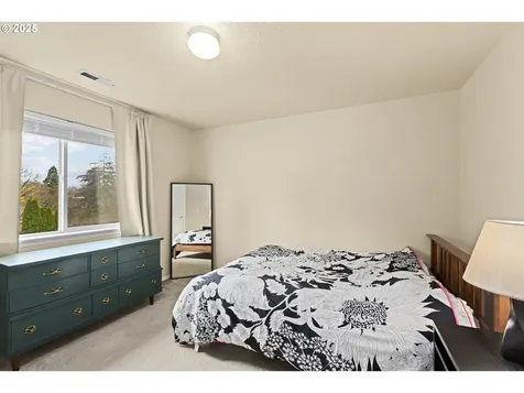 11212 SE Insley Street Portland OR 97266