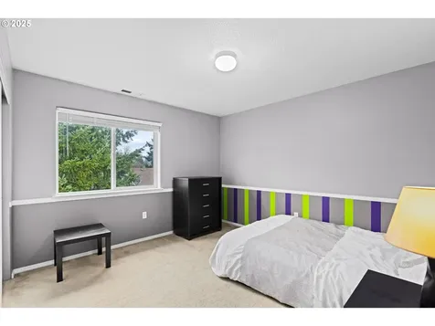 11212 SE Insley Street Portland OR 97266