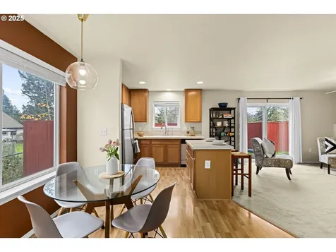 11212 SE Insley Street Portland OR 97266