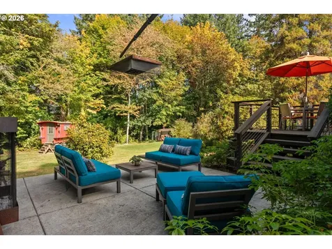 1021 SW Stephenson Court Portland OR 97219