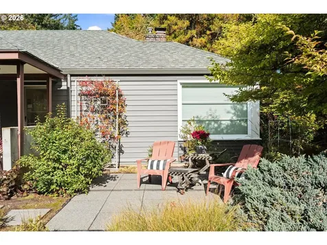 1021 SW Stephenson Court Portland OR 97219