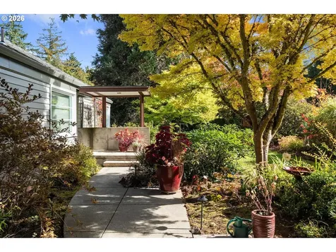1021 SW Stephenson Court Portland OR 97219