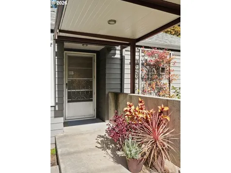 1021 SW Stephenson Court Portland OR 97219