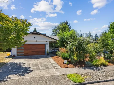 10926 NE Flanders Street Portland OR 97220