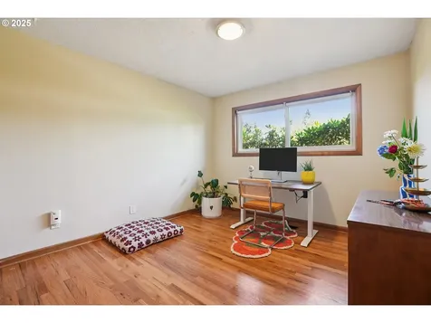 10926 NE Flanders Street Portland OR 97220