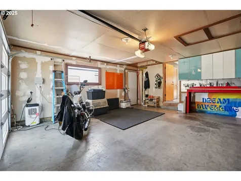10926 NE Flanders Street Portland OR 97220