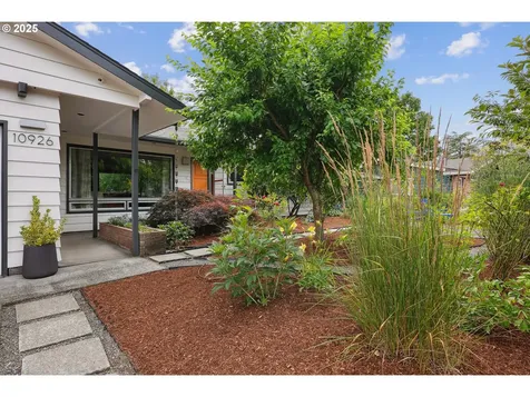 10926 NE Flanders Street Portland OR 97220