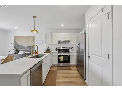 2027 Henderson Way Longview WA 98632