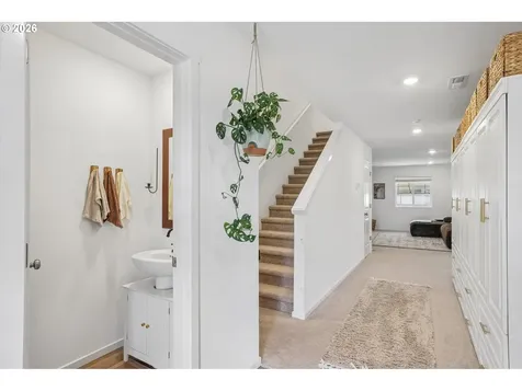 2027 Henderson Way Longview WA 98632