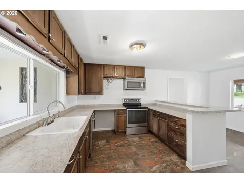 23892 Butler Road Elmira OR 97437