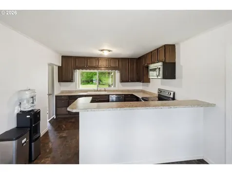 23892 Butler Road Elmira OR 97437