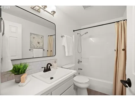 16625 Apperson Boulevard Oregon City OR 97045