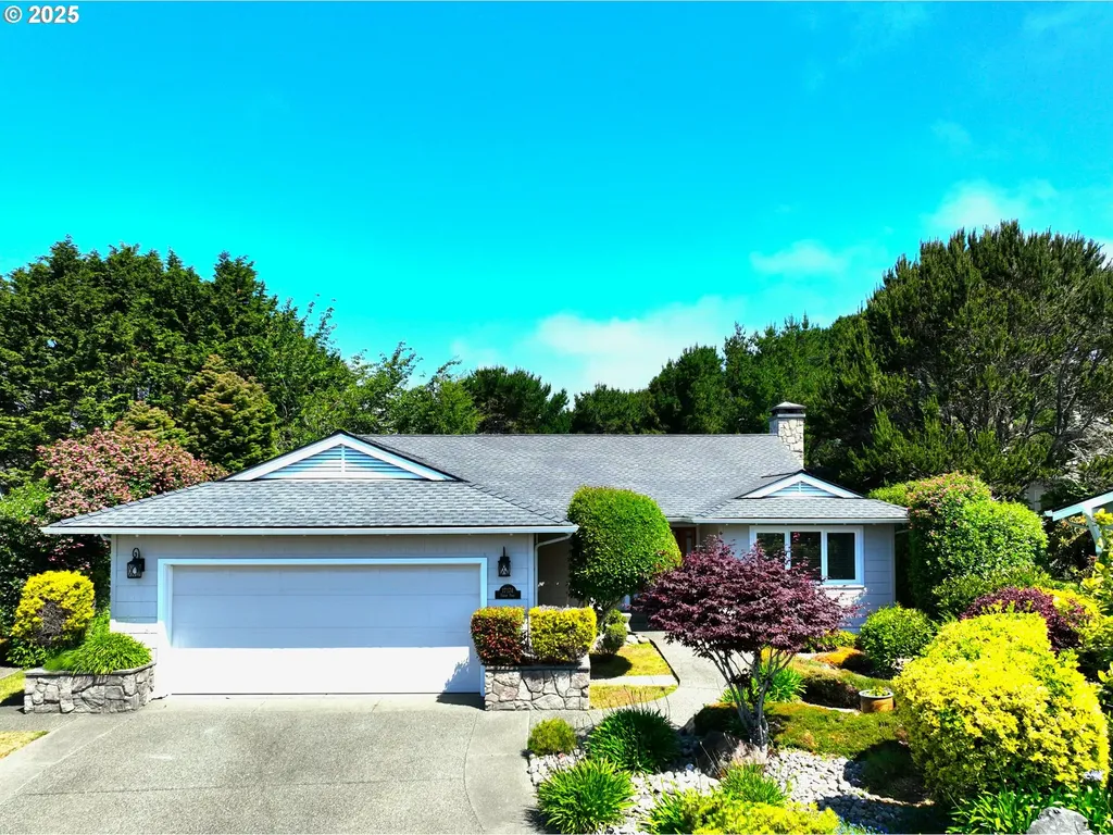 17174 Ocean Park Court Brookings OR 97415