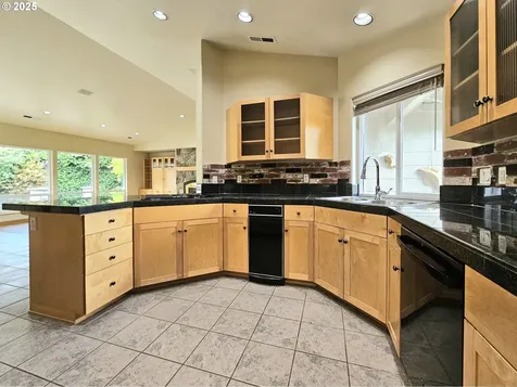 17174 Ocean Park Court Brookings OR 97415