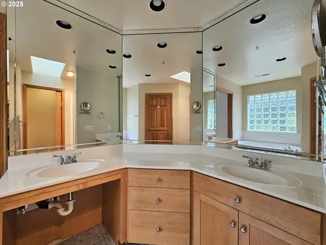 17174 Ocean Park Court Brookings OR 97415