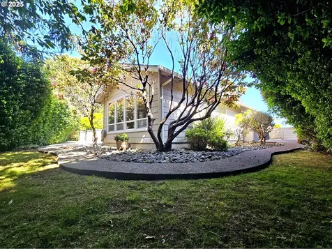 17174 Ocean Park Court Brookings OR 97415