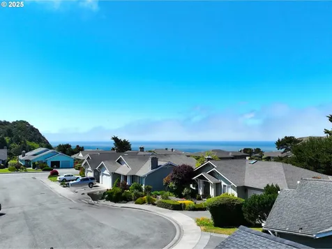17174 Ocean Park Court Brookings OR 97415