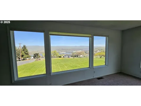 1114 Richmond Street The Dalles OR 97058