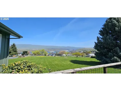 1114 Richmond Street The Dalles OR 97058