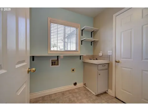 11116 NW 4th Avenue Vancouver WA 98685