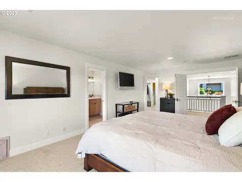 2615 NW Birkendene Street Portland OR 97229