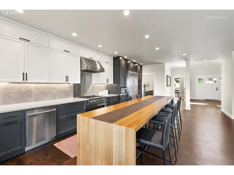 2615 NW Birkendene Street Portland OR 97229