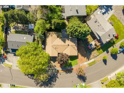 8785 SW Morgan Drive Beaverton OR 97008