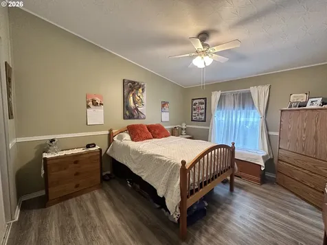 1805 NE 94th Street Vancouver WA 98665