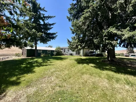 10 NE Klinger Street Dufur OR 97021